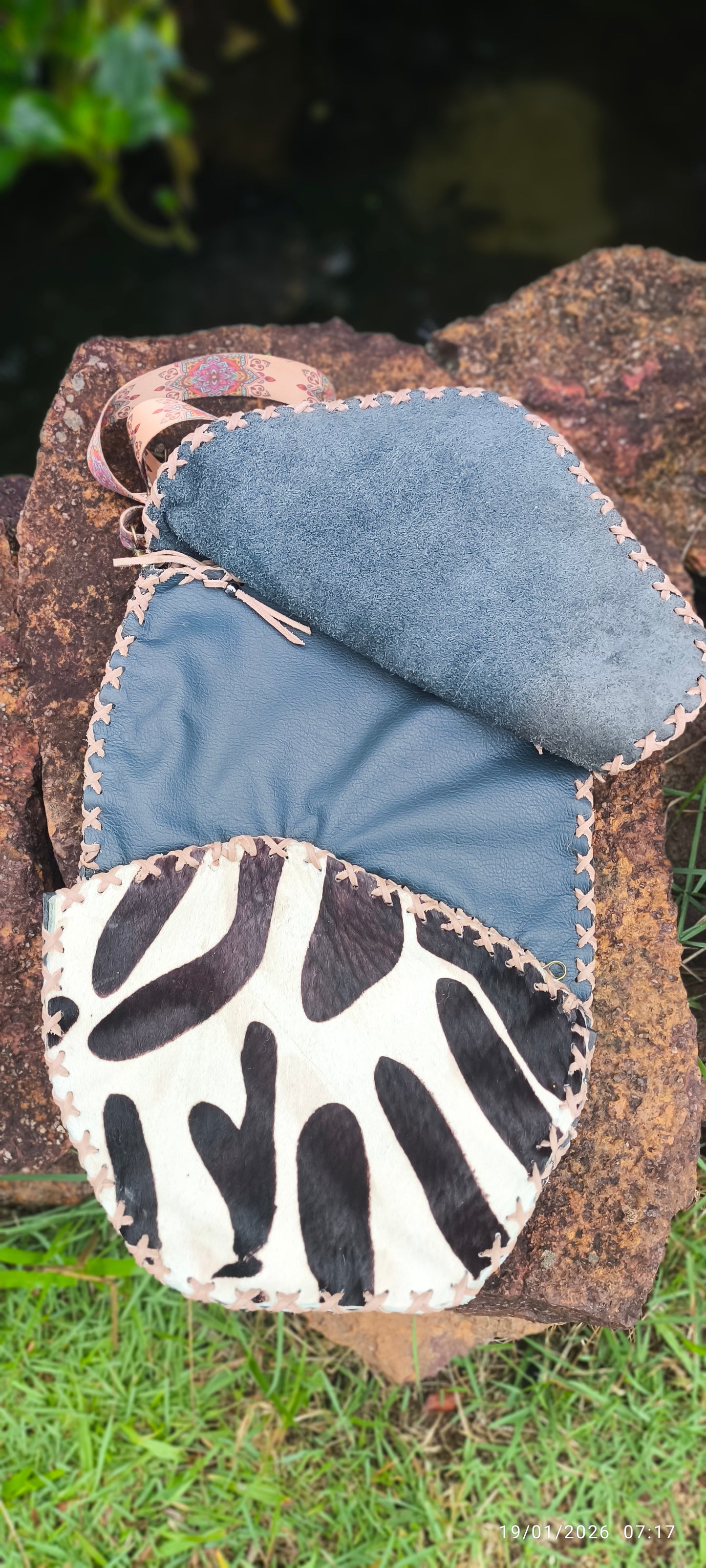 Bolsa Couro natural artesanal costura manual